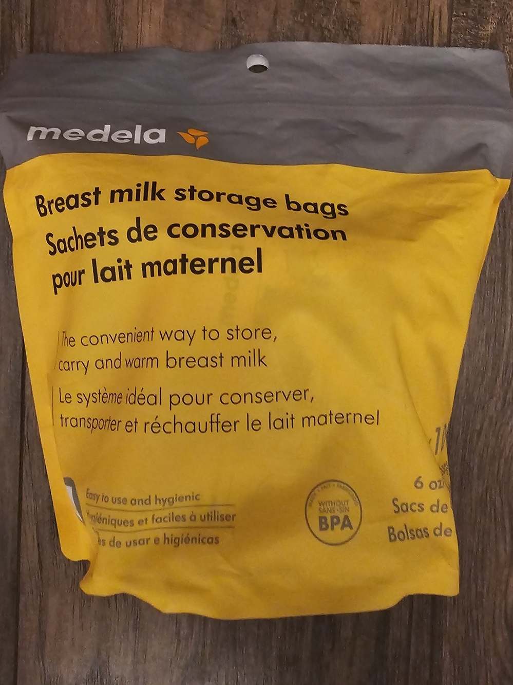 Medela BPA-Free Self-Standing Breast Milk Storage Bags, 6oz/180ml (100)